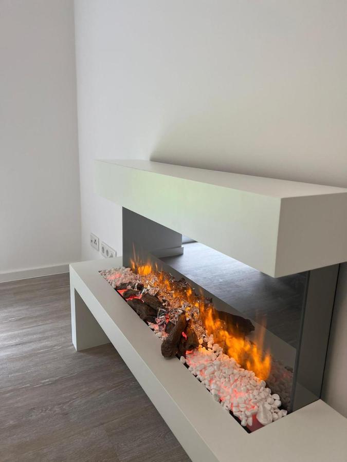 Luxurioeses Apartment Fuer 4 Personen, Neubau, Parkplatz Free Бохум Экстерьер фото