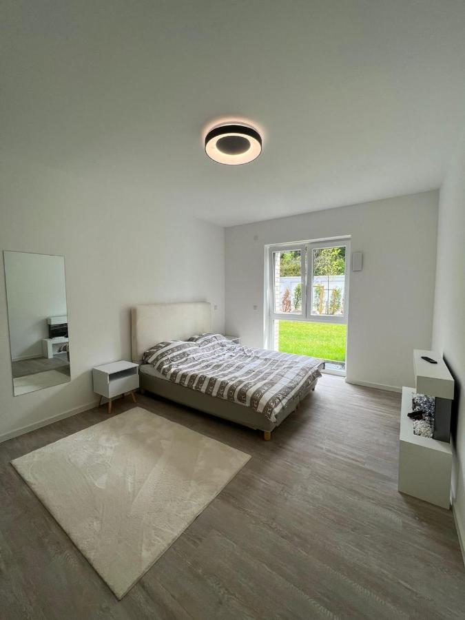 Luxurioeses Apartment Fuer 4 Personen, Neubau, Parkplatz Free Бохум Экстерьер фото