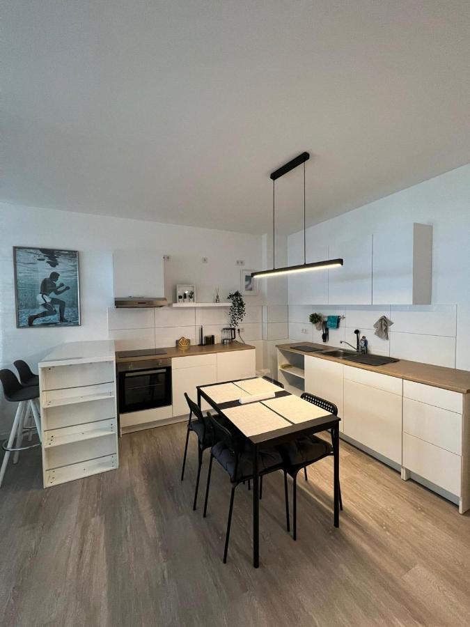 Luxurioeses Apartment Fuer 4 Personen, Neubau, Parkplatz Free Бохум Экстерьер фото